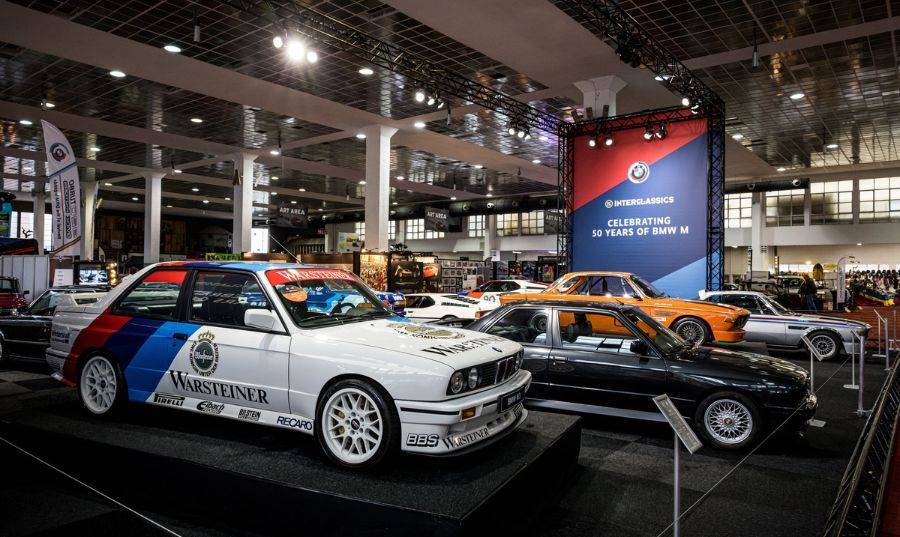 Stand van verschillende BMW M-modellen tijdens de Classic Car show in Brussel